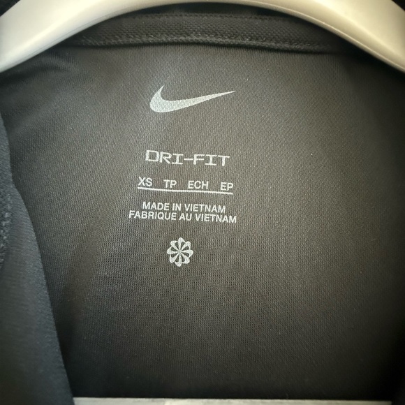 Nike Women's XS black golf polo - Picture 3 of 4